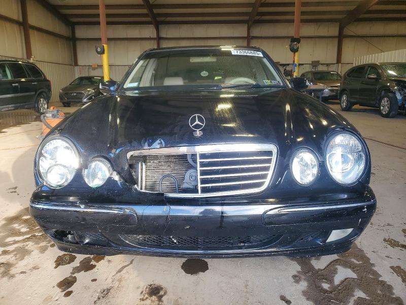 Photo 5 from auction – 2002 MERCEDES-BENZ E 320 with VIN WDBJF65J72B417970