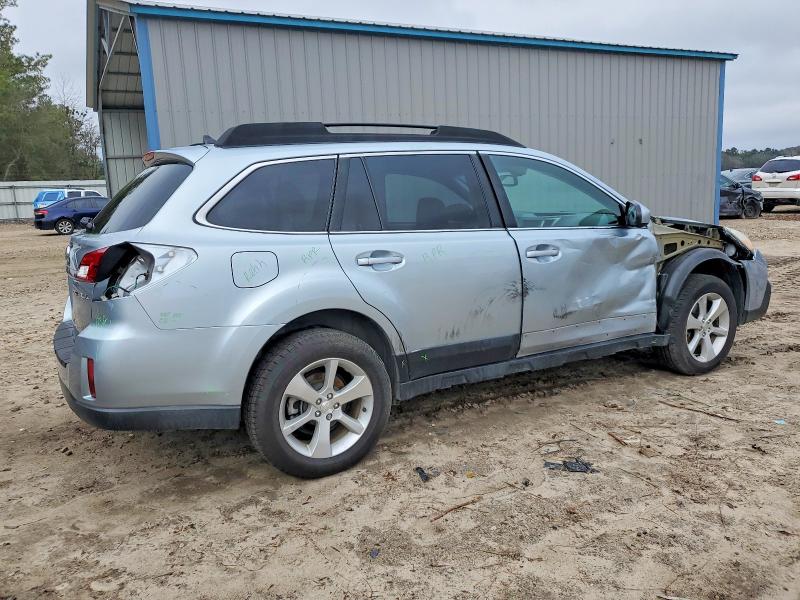 Photo 3 from auction – 2013 SUBARU OUTBACK 2. with VIN 4S4BRCPC1D3258687