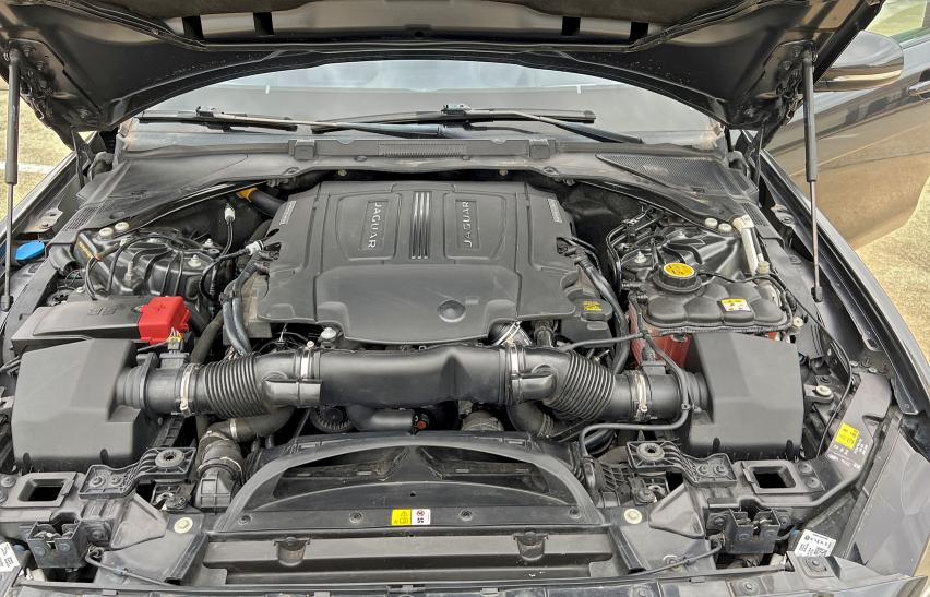 Photo 7 from auction – 2019 JAGUAR XE S with VIN SAJAG4FV7KCP48855