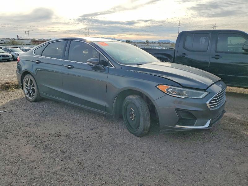 Photo 4 from auction – 2019 FORD FUSION SEL with VIN 3FA6P0CD2KR260090