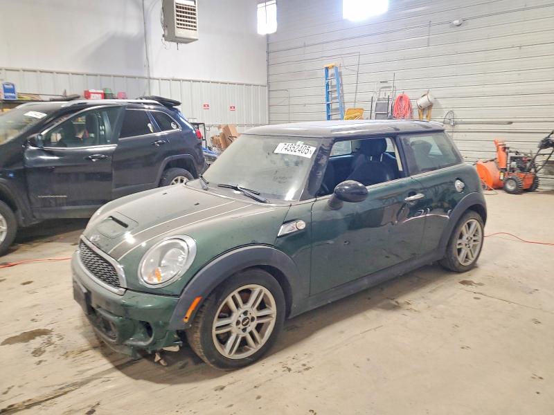 MINI COOPER S 2011 with VIN WMWSV3C58BTY16021 - Photo from auction