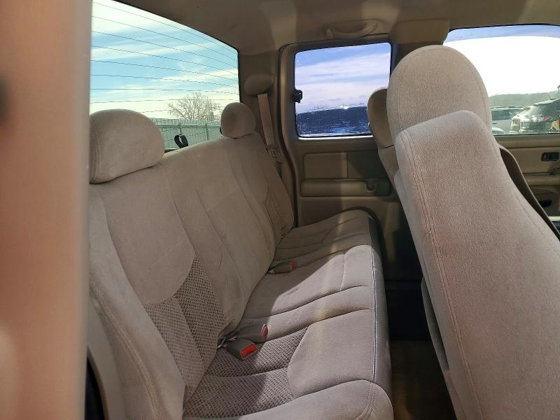 Photo 10 from auction – 2005 CHEVROLET SILVERADO with VIN 1GCHK29U25E134551