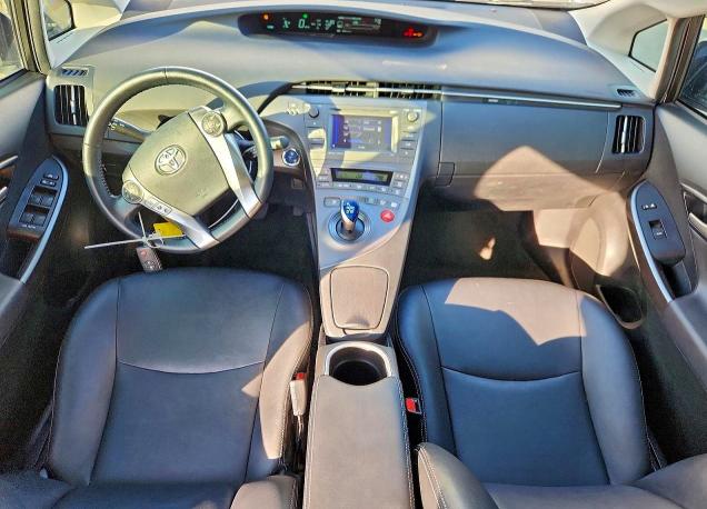 Photo 8 from auction – 2015 TOYOTA PRIUS with VIN JTDKN3DU5F0423075