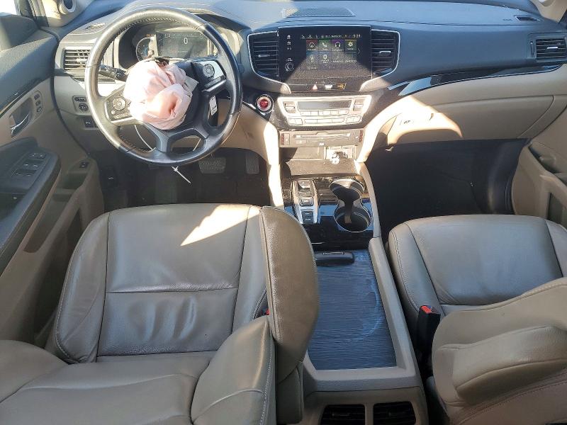 Photo 8 from auction – 2020 HONDA PILOT with VIN 5FNYF5H68LB012328