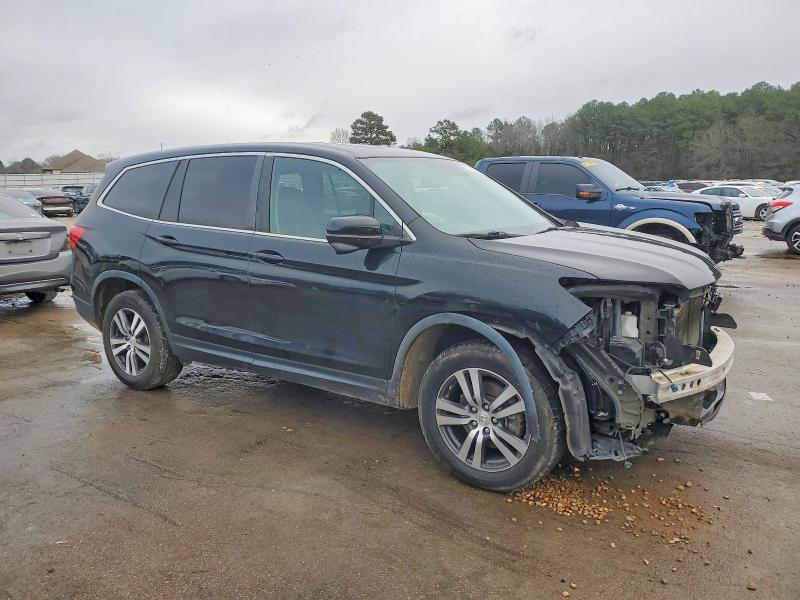 Photo 4 from auction – 2017 HONDA PILOT with VIN 5FNYF6H68HB065091