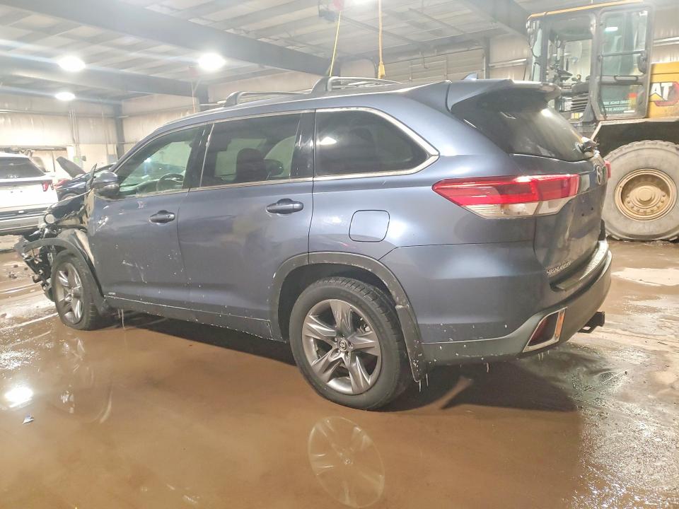 Photo 2 from auction – 2017 TOYOTA HIGHLANDER with VIN 5TDDGRFH6HS022690