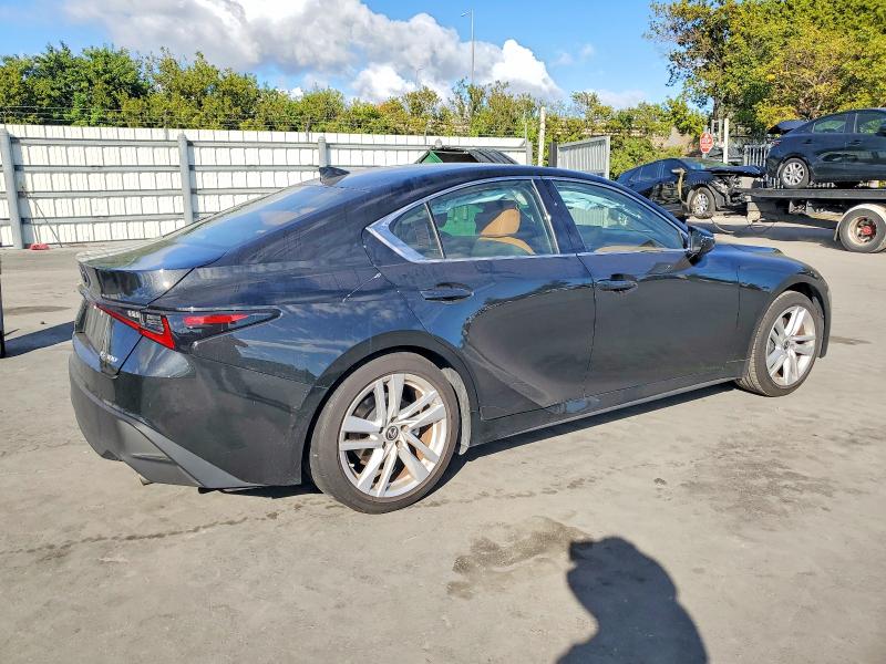 Photo 3 from auction – 2022 LEXUS IS with VIN JTHAA1D24N5122503