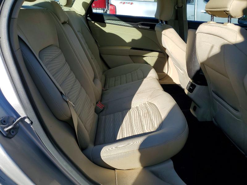 Photo 10 from auction – 2016 FORD FUSION SE with VIN 3FA6P0HD2GR247985