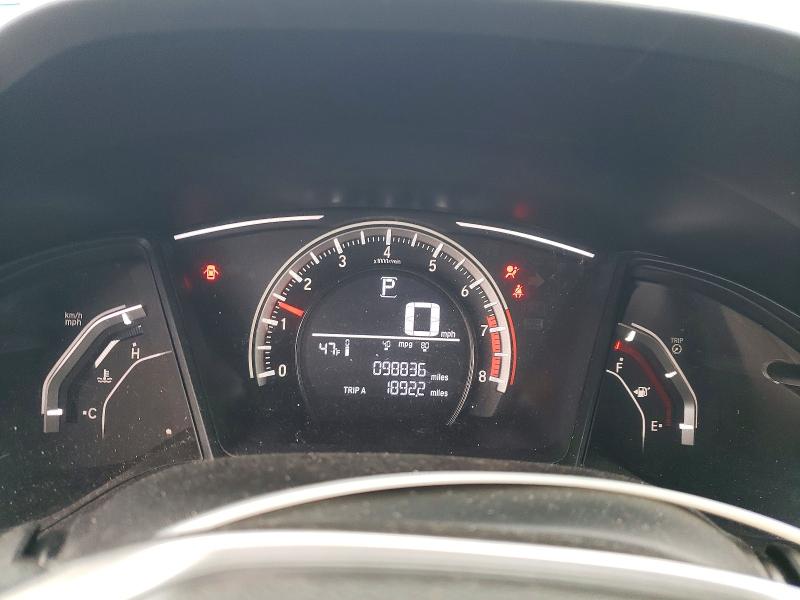 Photo 9 from auction – 2018 HONDA CIVIC with VIN 2HGFC2F55JH586676
