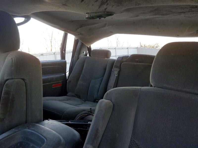 Photo 10 from auction – 2005 CHEVROLET SILVERADO with VIN 1GCHK23255F866772