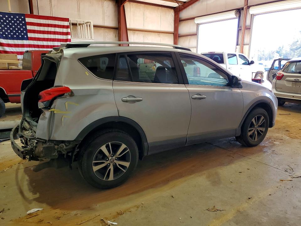 Photo 3 from auction – 2018 TOYOTA RAV4 with VIN JTMWFREV8JJ180261
