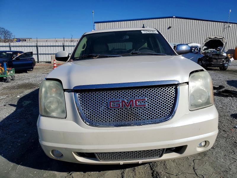 Photo 5 from auction – 2011 GMC YUKON XL D with VIN 1GKS1MEF3BR231097