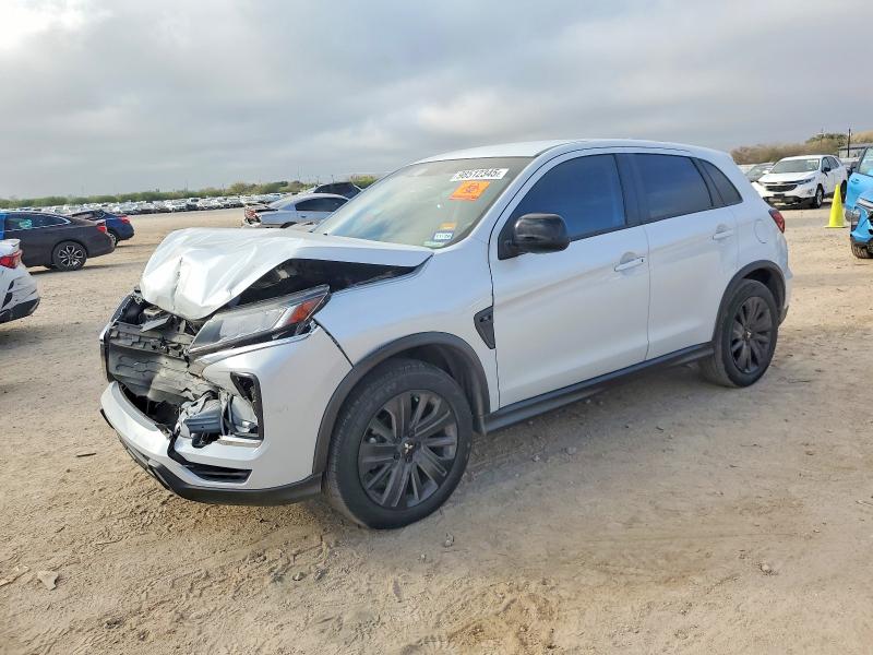 MITSUBISHI OUTLANDER 2024 with VIN JA4ARUAUXRU003121 - Photo from auction