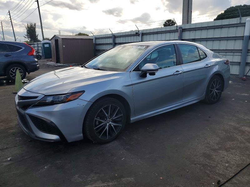 Photo 1 from auction – 2022 TOYOTA CAMRY with VIN 4T1G11AK1NU629909