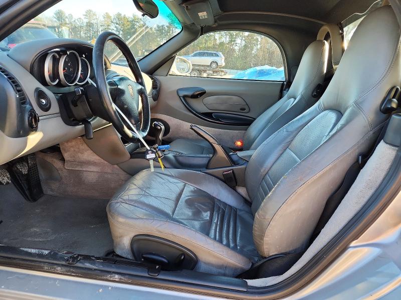 Photo 7 from auction – 1999 PORSCHE BOXSTER with VIN WP0CA2980XS620182