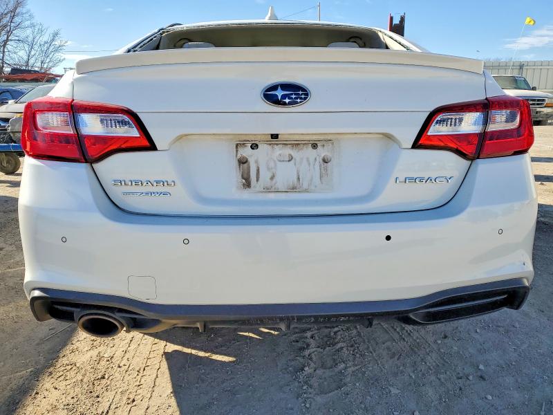 Photo 6 from auction – 2018 SUBARU LEGACY 2.5 with VIN 4S3BNAN67J3030299