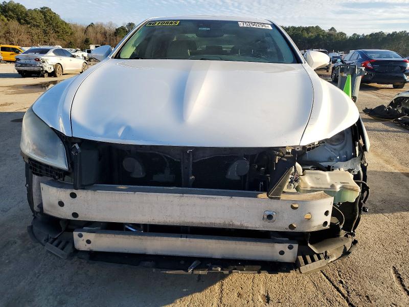 Photo 5 from auction – 2013 LEXUS LS with VIN JTHBL5EFXD5117814