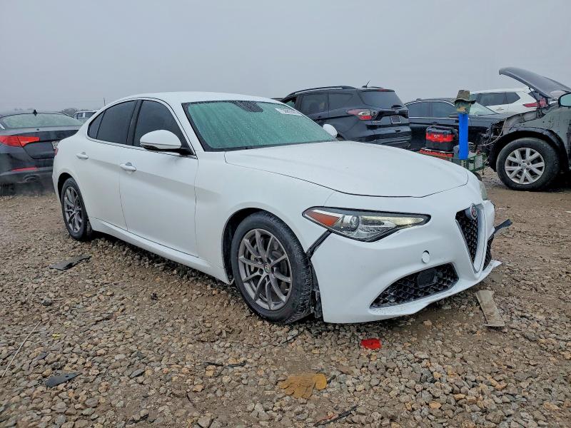Photo 4 from auction – 2018 ALFA ROMEO GIULIA with VIN ZARFAEBN8J7589777