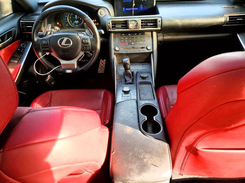 Photo 8 from auction – 2019 LEXUS IS with VIN JTHC81D24K5035345