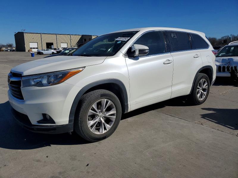 TOYOTA HIGHLANDER 2015 with VIN 5TDZKRFH3FS083819 - Photo from auction
