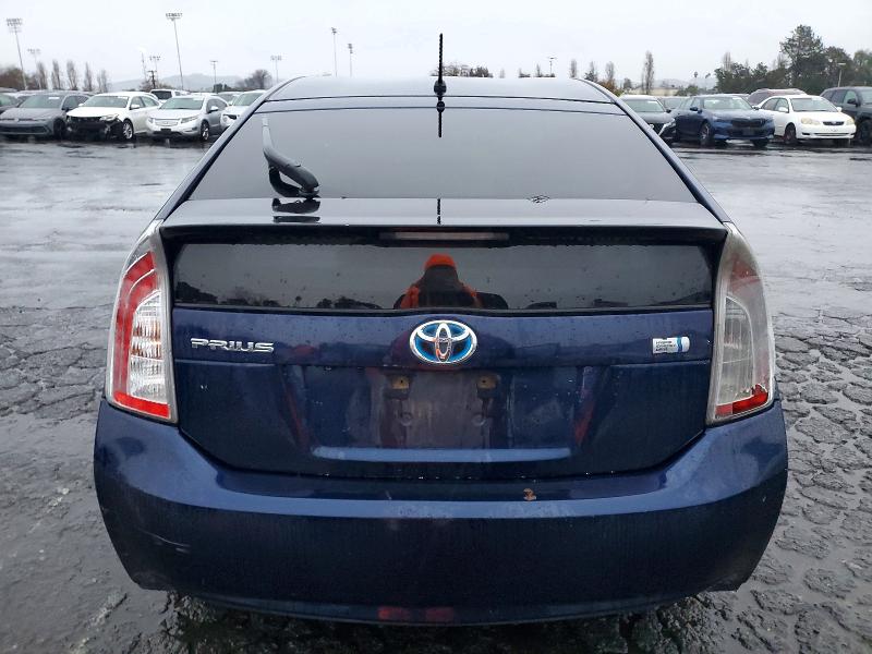 Photo 6 from auction – 2015 TOYOTA PRIUS with VIN JTDKN3DU9F1913769