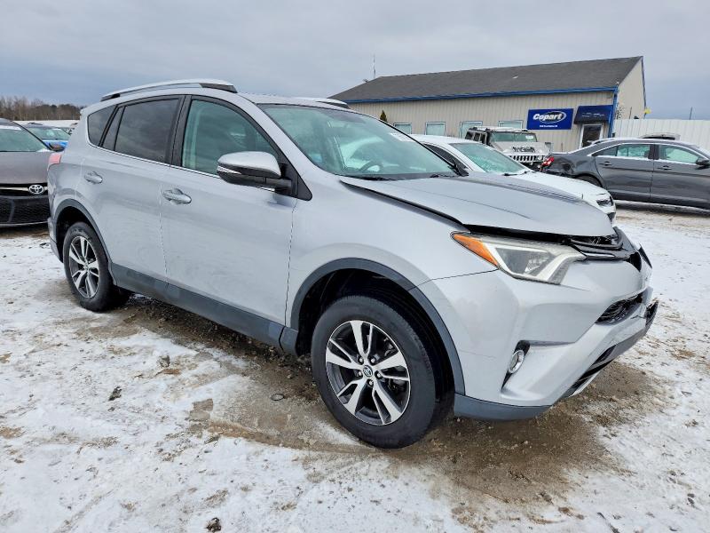 Photo 4 from auction – 2016 TOYOTA RAV4 XLE with VIN 2T3RFREV6GW521941