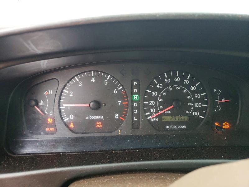 Photo 9 from auction – 2000 TOYOTA SIENNA LE with VIN 4T3ZF13C3YU262152