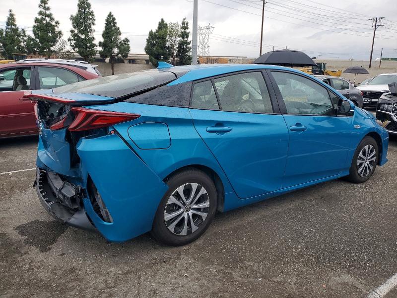 Photo 3 from auction – 2017 TOYOTA PRIUS PRIME with VIN JTDKARFP3H3059357