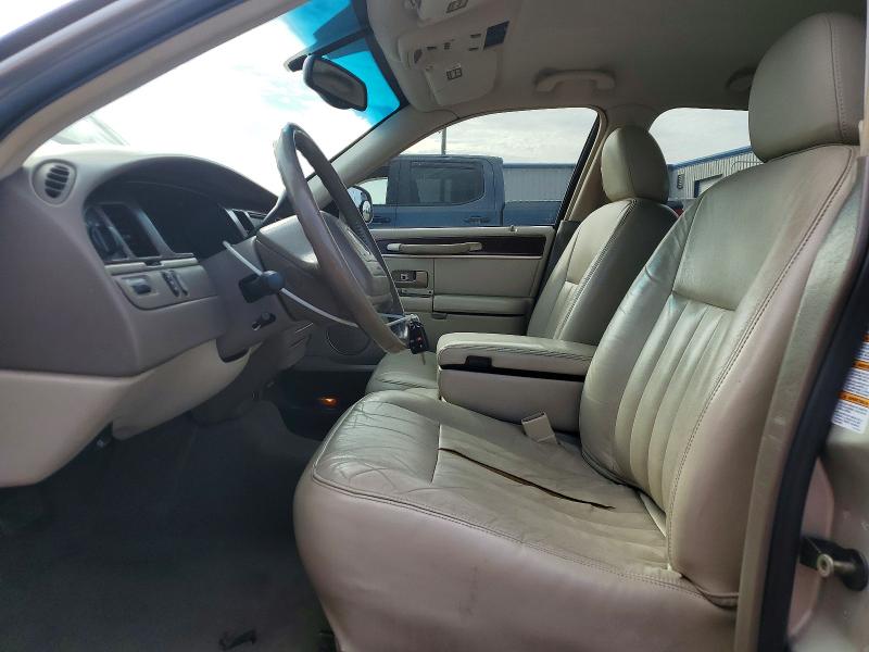 Photo 7 from auction – 2004 LINCOLN TOWN CAR E with VIN 1LNHM81W04Y606197