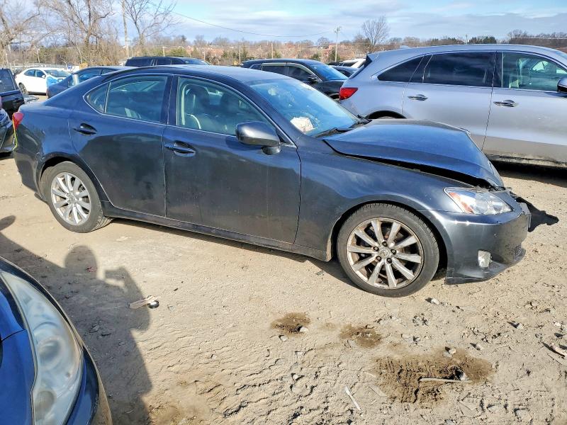 Photo 4 from auction – 2008 LEXUS IS with VIN JTHBK262885064095