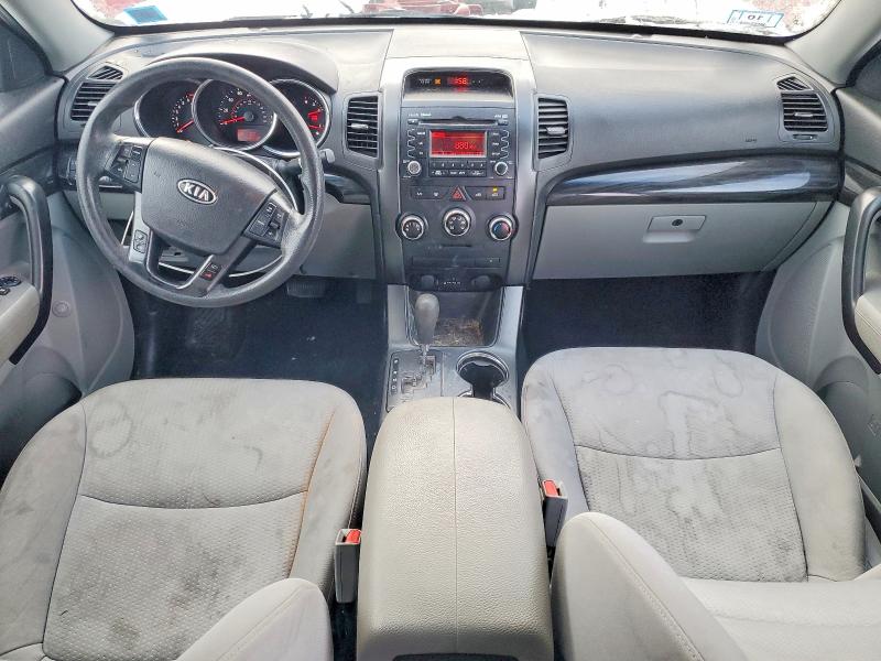Photo 8 from auction – 2011 KIA SORENTO BA with VIN 5XYKTCA15BG005359