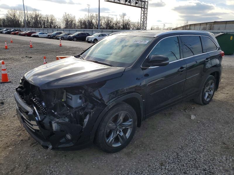 TOYOTA HIGHLANDER 2017 with VIN 5TDDZRFH2HS379522 - Photo from auction