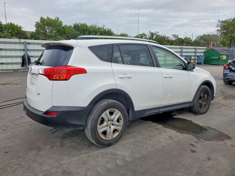 Photo 3 from auction – 2013 TOYOTA RAV4 LE with VIN JTMZFREV4D5009436
