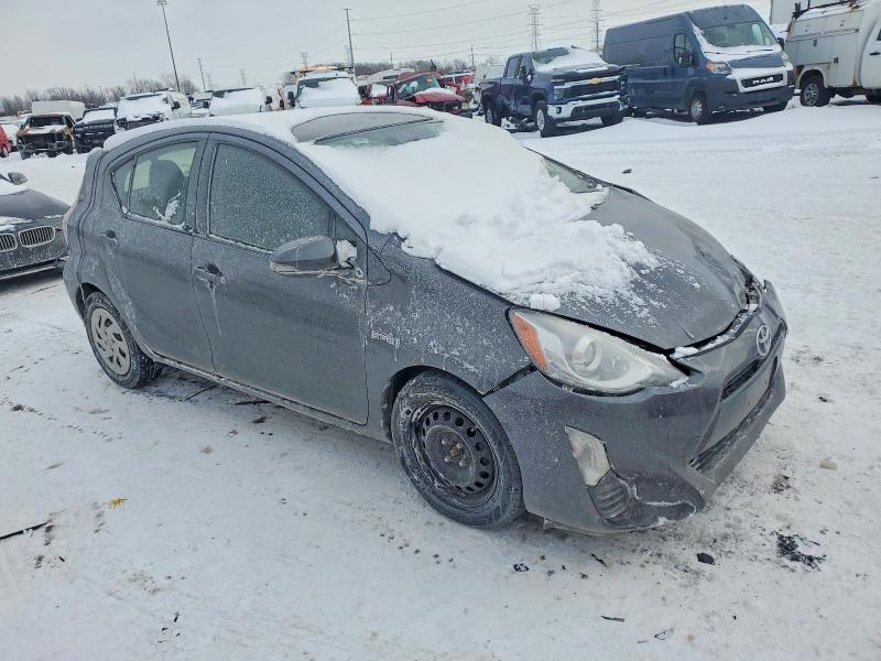Photo 4 from auction – 2016 TOYOTA PRIUS C with VIN JTDKDTB36G1133162