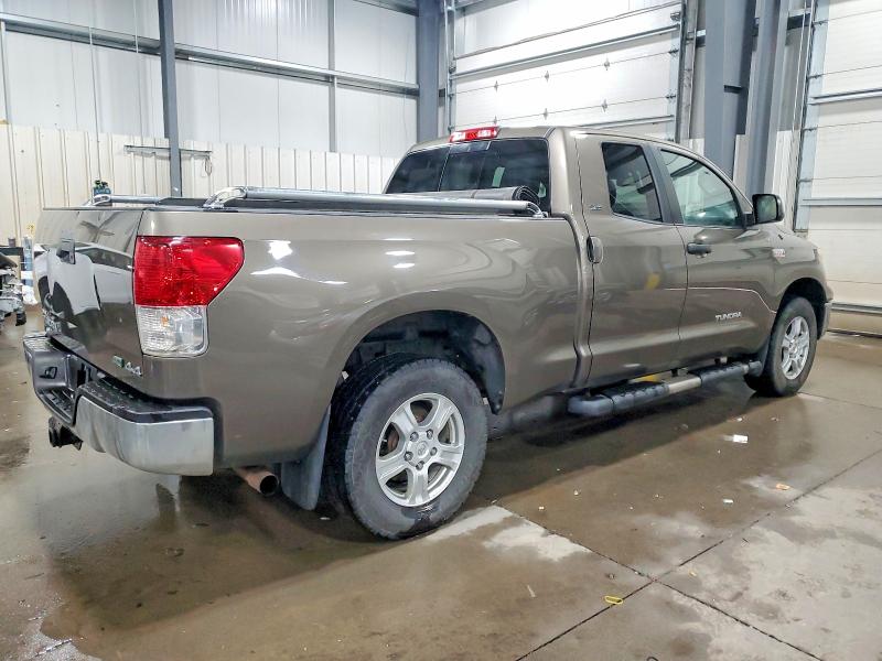 Photo 3 from auction – 2011 TOYOTA TUNDRA with VIN 5TFUW5F19BX190033