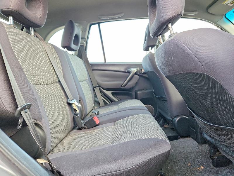 Photo 11 from auction – 2005 TOYOTA RAV4 with VIN JTEGD20V850081326