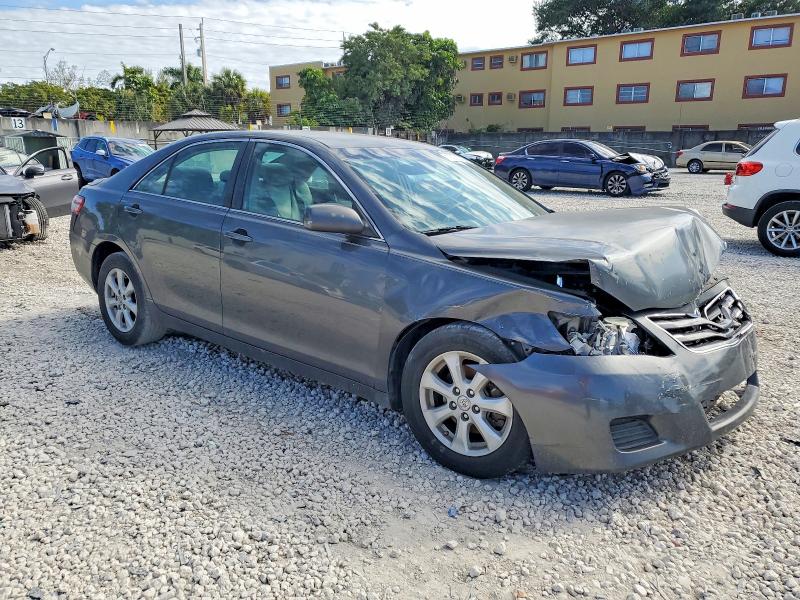 Photo 4 from auction – 2011 TOYOTA CAMRY with VIN 4T1BF3EK2BU704095