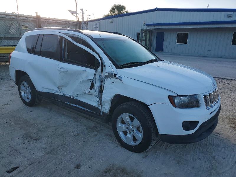 Photo 4 from auction – 2017 JEEP COMPASS LA with VIN 1C4NJCEA1HD207006