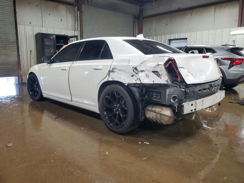 Photo 2 from auction – 2017 CHRYSLER 300 S with VIN 2C3CCABG6HH662844