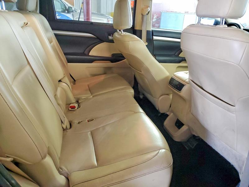 Photo 11 from auction – 2015 TOYOTA HIGHLANDER with VIN 5TDKKRFH3FS081473