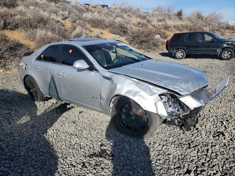 Photo 4 from auction – 2009 CADILLAC CTS-V with VIN 1G6DN57P490153273