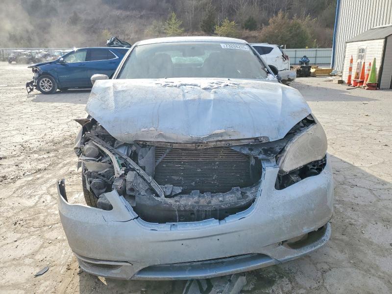 Photo 5 from auction – 2012 CHRYSLER 200 with VIN 1C3CCBAB9CN292260