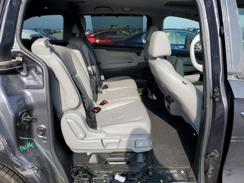 Photo 11 from auction – 2018 HONDA ODYSSEY EX with VIN 5FNRL6H72JB040439