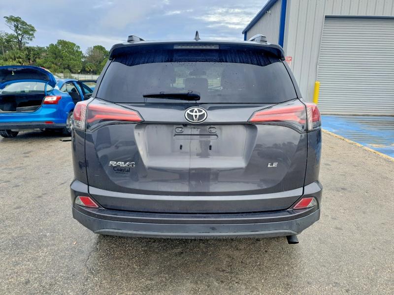 Photo 6 from auction – 2018 TOYOTA RAV4 LE with VIN 2T3ZFREV0JW508237