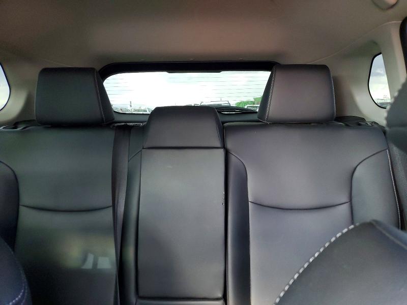 Photo 10 from auction – 2022 TOYOTA COROLLA CROSS with VIN 7MUDAAAG8NV036707