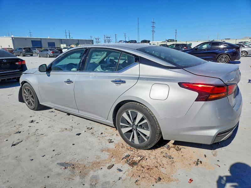Photo 2 from auction – 2019 NISSAN ALTIMA SL with VIN 1N4BL4EV3KC237861