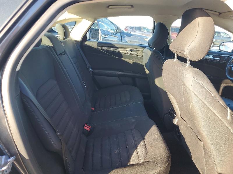 Photo 10 from auction – 2018 FORD FUSION with VIN 3FA6P0LU9JR175956