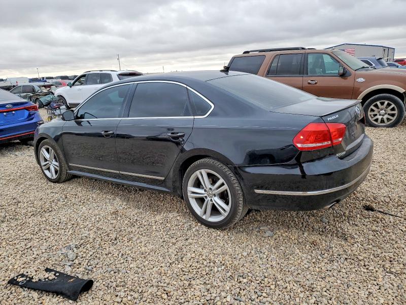 Photo 2 from auction – 2013 VOLKSWAGEN PASSAT SEL with VIN 1VWCN7A38DC056284