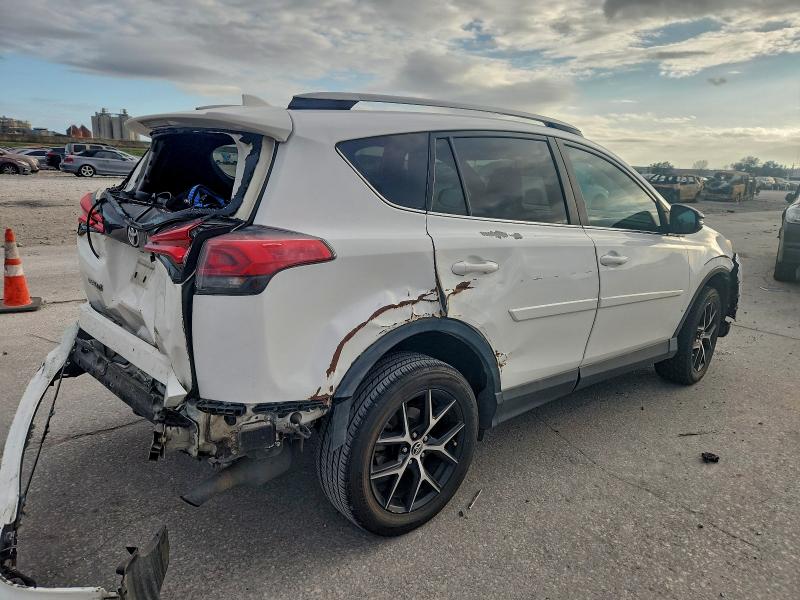 Photo 3 from auction – 2017 TOYOTA RAV4 SE with VIN 2T3NFREV5HW377718