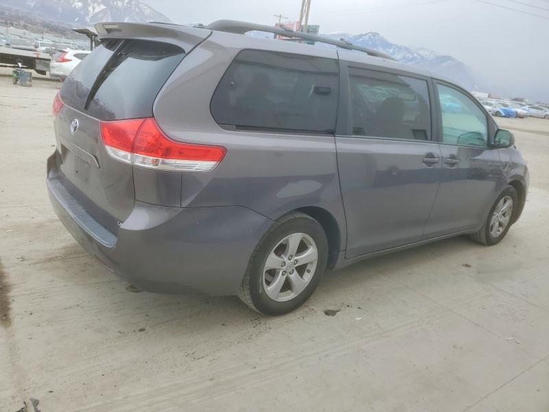 Photo 3 from auction – 2013 TOYOTA SIENNA LE with VIN 5TDKK3DC5DS376592